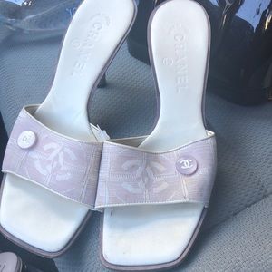 Lavender authentic Chanel Heels.. great condition